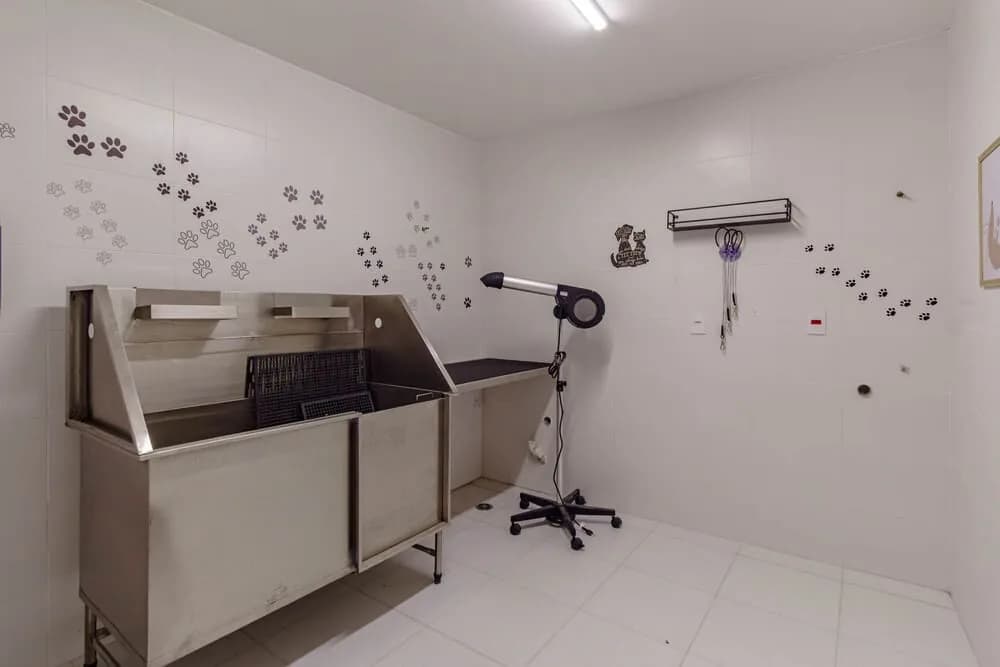 Pet Place e Pet Wash para cuidar do seu companheiro sem precisar sair do prédio.